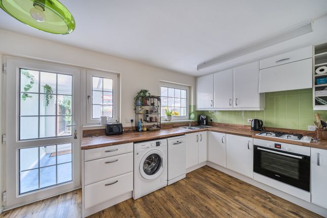 41, Lambourne Road, Southampton photo 3
