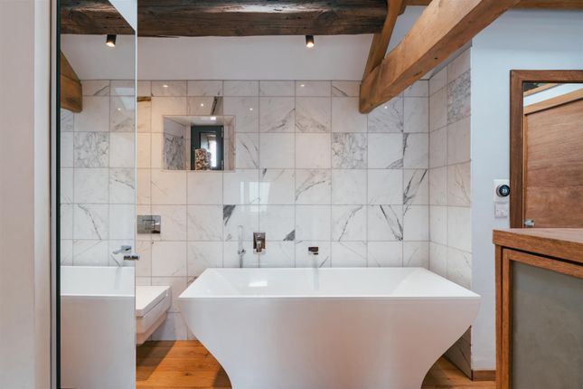 Master En-Suite - The Cottage