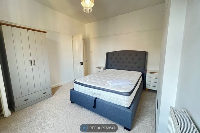 Third Floor Flat, A Alma Vale Road, Bristol photo 4
