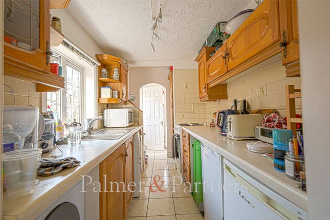 16, Parkeston Road, Harwich photo 4