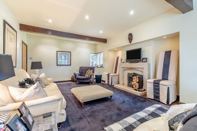 Harwood House, 10, The Drive, Northampton photo 4