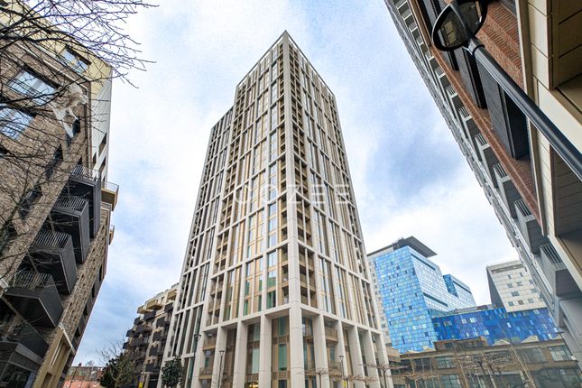 1-bed flat on 2204, Bouchon Point, London, United Kingdom, £580,000