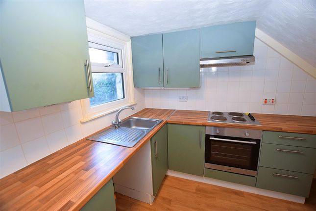 HFF, Flat 2, 7, Cornwallis Terrace, Hastings photo 4