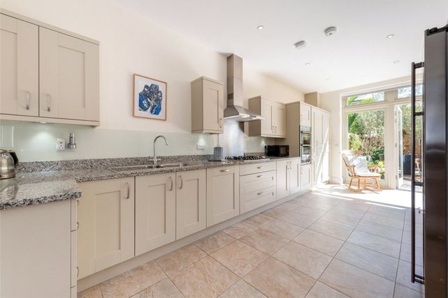 21, Whistler Avenue, West Sussex photo 4