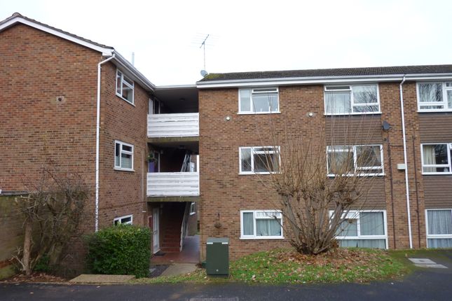 Thumbnail Flat to rent in Osterley Close, Stevenage
