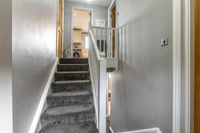 49, Kilnknowe Place, Galashiels photo 4