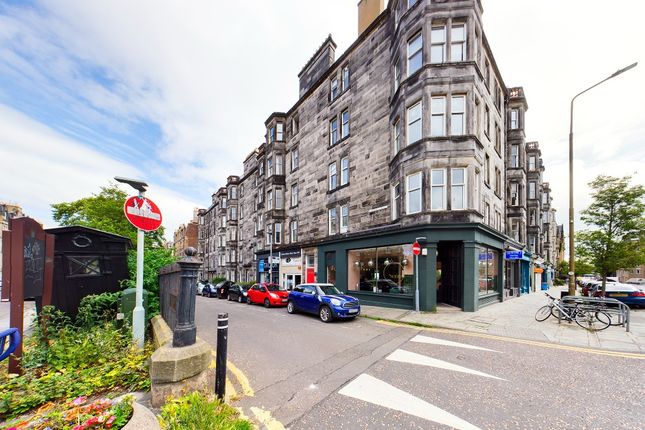 Thumbnail Flat to rent in Roseneath Place, Marchmont, Edinburgh