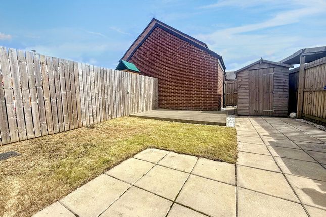 37, Rouen Crescent, Cramlington photo 3