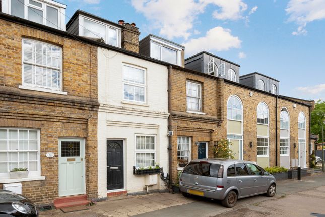 10 Camden Cottages, Church Walk, WEYBRIDGE photo 3