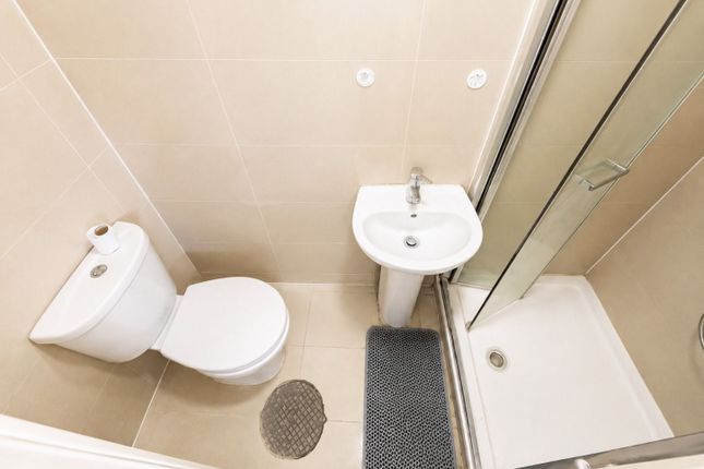 248 Sheringham Avenue, London photo 5