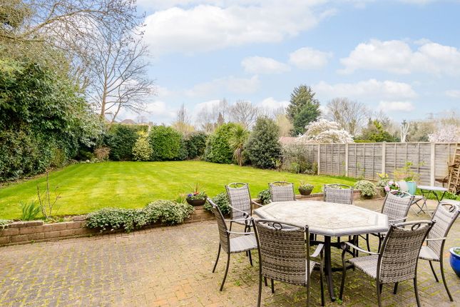 498, Uxbridge Road, Pinner photo 2