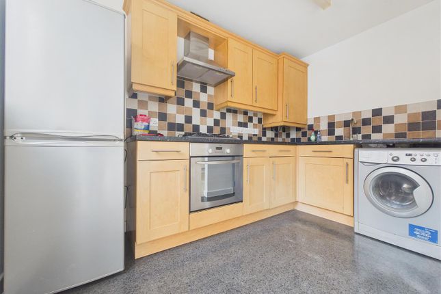 71, Eaton Drive, Rugeley photo 3