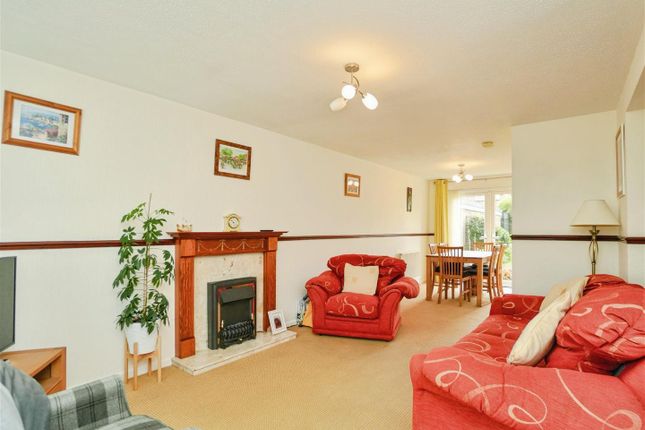 8, Wheatley Drive, York photo 2