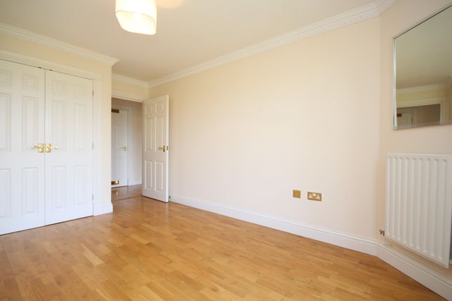 Flat to rent in Berries Road, Cookham, Maidenhead