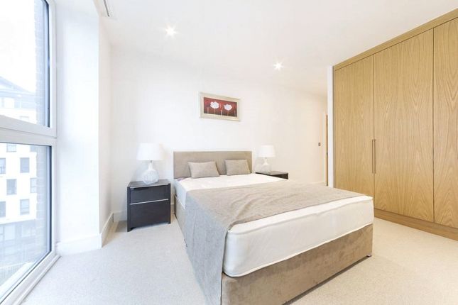 Flat for sale in St Vincents, Hoy Street, London