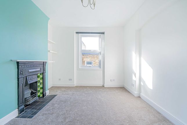 Flat 1,, 147, St Margarets Road, St Margarets photo 2
