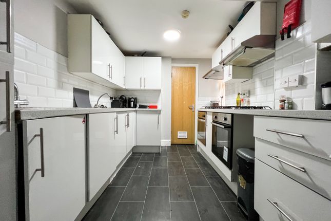 Rhymney Terrace(*), Cardiff photo 3