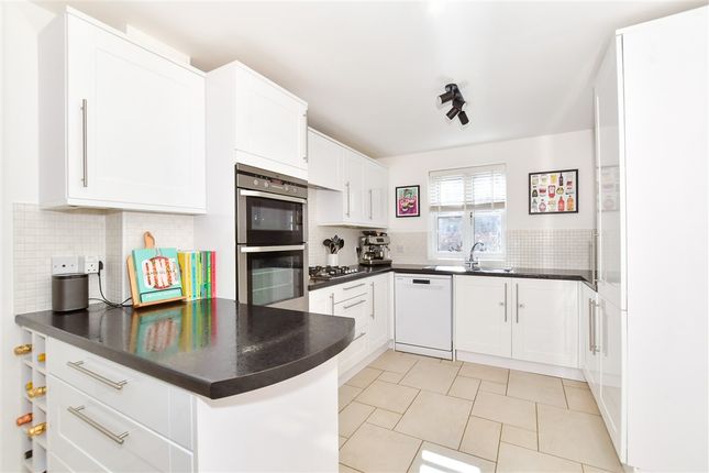 Chartwell Drive, Maidstone photo 4