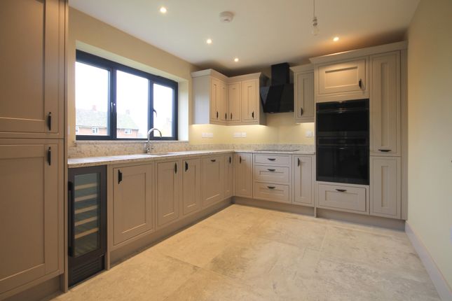 MANAGED, 31, Greenway Lane, Fakenham photo 3