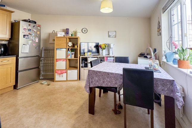 51, Merman Rise, Milton Keynes photo 4