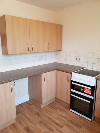 Flat 5, 41, Grattan House, Seaton photo 3