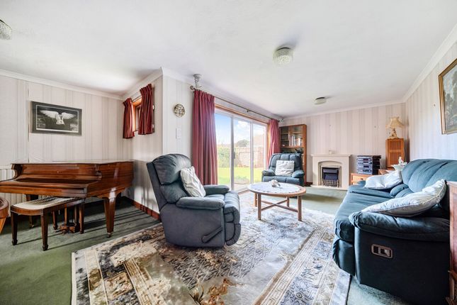14 Warner Road, Chichester photo 2