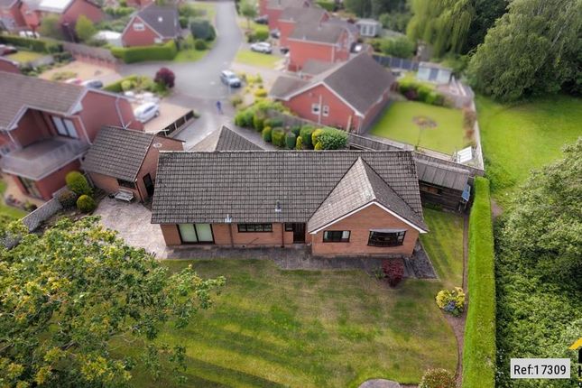 32, Grosvenor Avenue, Stoke-on-Trent. photo 2