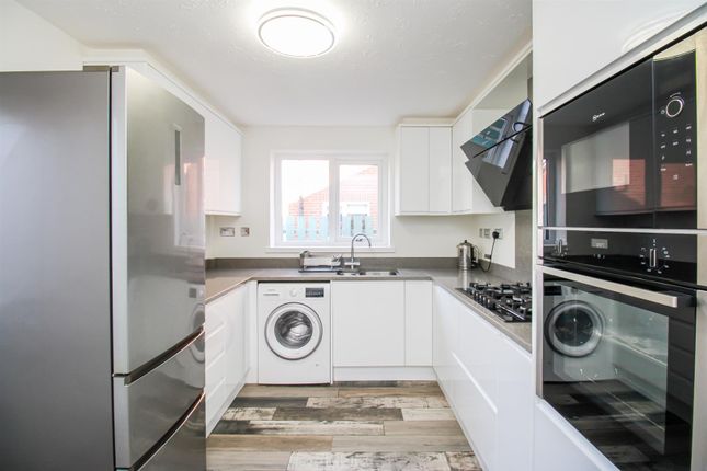 3, Meadow Brook Chase, Normanton photo 2