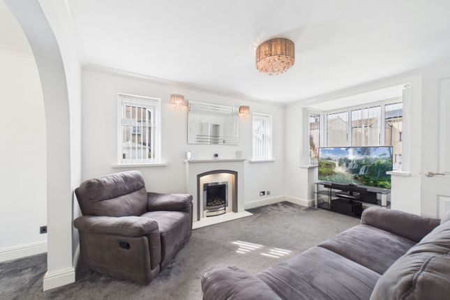 5, Micklemoss Drive, Bradford photo 2