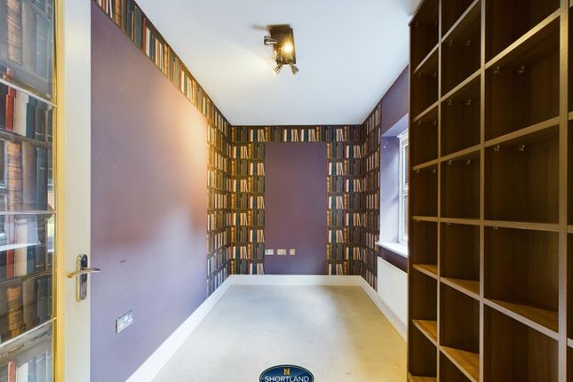 5, Massey Close, Coventry photo 4