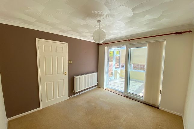 19 Hen Parc Avenue, Upper Killay photo 3