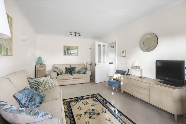 Flat 38, Heathside, 562, Finchley Road, London photo 3