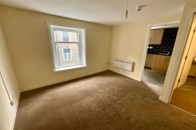 Flat 2 36 Willow Street, Accrington, Accrington photo 2