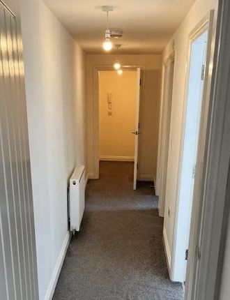 Apartment 1, 7b Wood Street, Wakefield photo 4