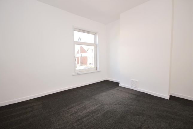 7, School Street, Castleford photo 4