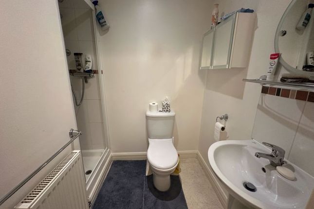 Flat for sale in Clarence Court, Clarence Street, Yeovil - Central Location