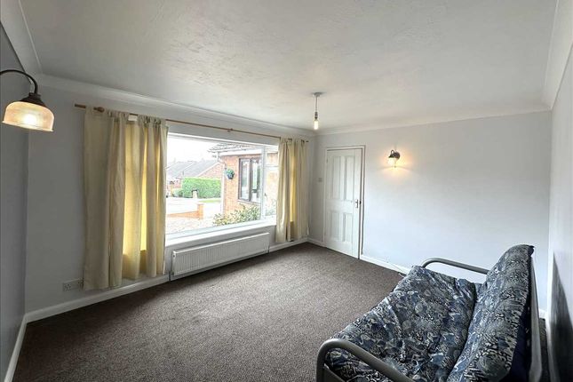 13, Astley Crescent, Gainsborough photo 4