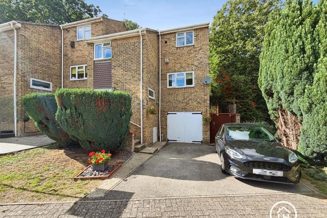 3-bed house on 14, Parker Close, Gillingham, £400,000