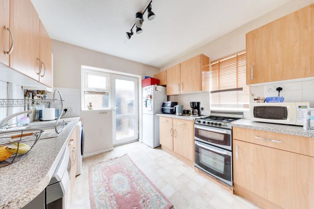 14, Valley Road, Orpington photo 3