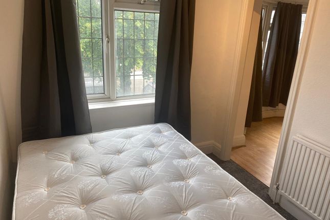 55d, Woodland Way, London photo 4