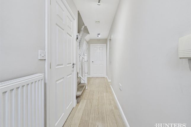 32, Queens Gate, Consett photo 3