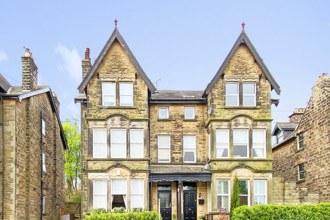 Thumbnail Flat for sale in West Cliffe Mount, Harrogate