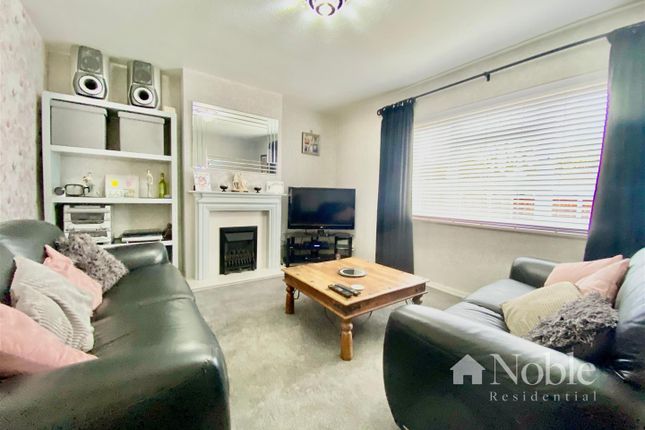 End terrace house for sale in Elizabeth Road, Pilgrims Hatch, Brentwood