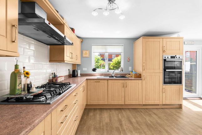 6, Fleming Road, Dunmow photo 4