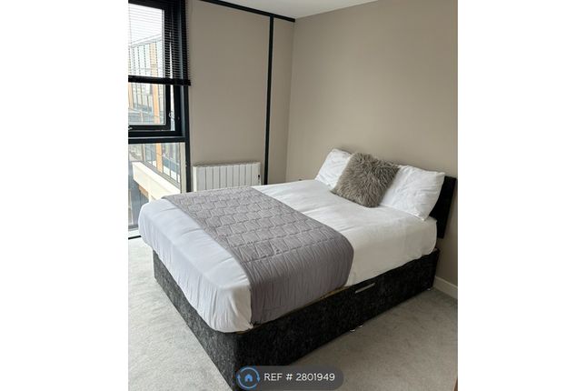 Apartment  The Glass House, Queens Dock Avenue, Hull photo 5