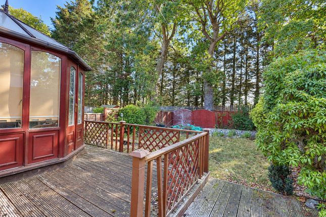 37, Ringwood Drive, Leigh-on-sea photo 4