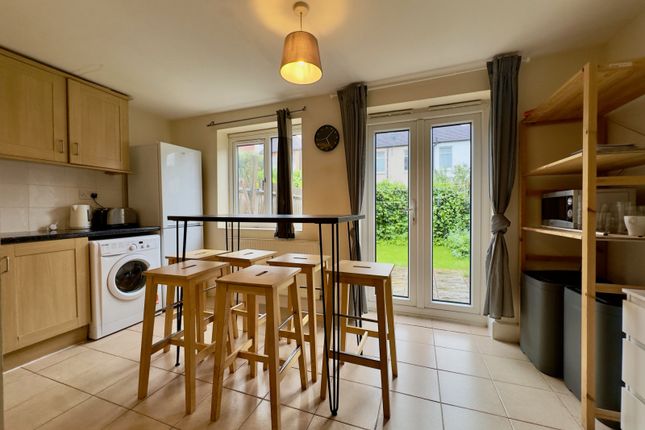 62, Valnay Street, Tooting, London photo 4