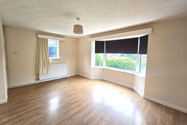6, Tadgedale Avenue, Loggerheads photo 3