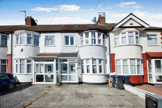 Thumbnail Terraced house for sale in Penfold Road, London