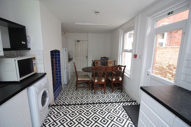 Terraced house to rent in Sylvan Road, Exeter